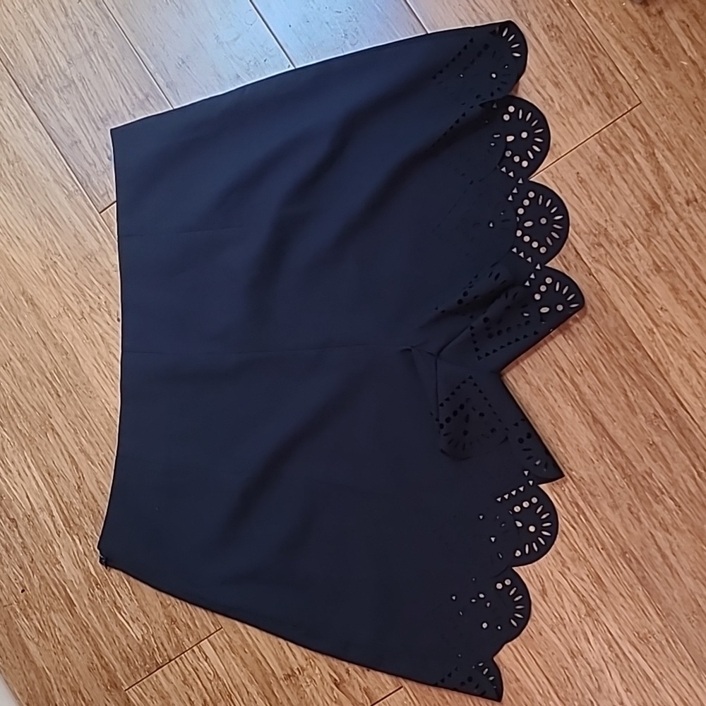 SHEIN WOMAN'S SHORTS 1XL DARK BLUE